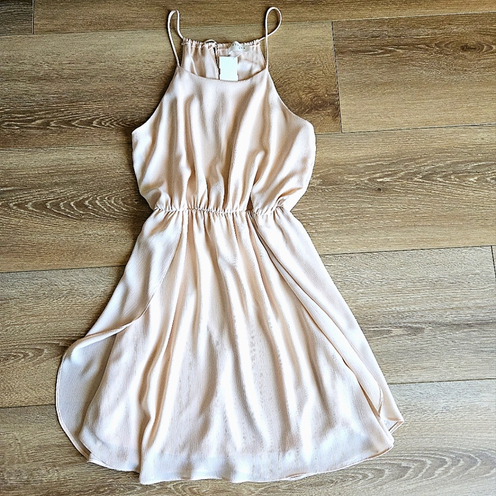 Everly Pale Pink Adjustable Strap Dress NWT Small – Spring Summer Party Outfit